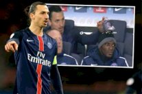 إبراهيموفيتش ينفذ مقلب جنوني في زميله على دكة البدلاء