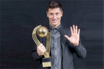 ليفاندوفسكي أفضل لاعب في بولندا لعام 2015