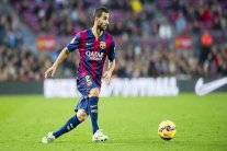 برشلونة يعير مونتويا إلى بيتيس حتى نهاية الموسم