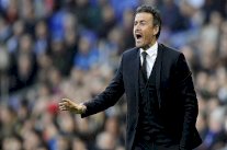 برشلونة يتخلص من لعنة مونديال الأندية على يد مدربه إنريكي