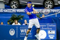 نيشيكوري إلى ربع نهائي دورة ممفيس