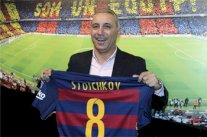 ستويشكوف يحتفل بعيد ميلاده الـ50 بمباراة استعراضية لكل النجوم