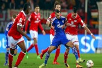 شالكه يسقط أمام ماينتس في الدوري الألماني