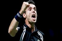 باوتيستا إلى ربع نهائي دورة روتردام وخروج سيمون من الدور الثاني