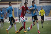 الأهلي يفلت من الخسارة والزمالك يستفيد ويهزم أسوان