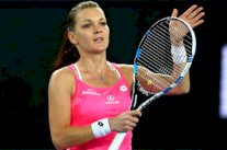 رادفانسكا تزيح هاليب عن المركز الثالث في تصنيف المحترفات