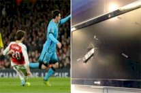 حصل ميسي على ركلة جزاء... فكسرت شاشة تلفازها!