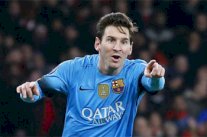 ميسي يتألق ويسجل هدفين لبرشلونة في مرمى أرسنال 