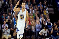 رقم قياسي لغولدن ستايت وسقوط كليفلاند وسان أنتونيو