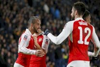 آرسنال يصب جام غضبه على هال سيتي ويواصل حلم تحقيق الثلاثية