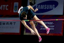 احتمال غياب بطل القفز بالزانة هولتسديبي عن أولمبياد ريو