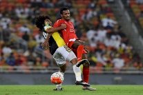 الوحدة يفاجىء الاتحاد والفتح يعود لسكة الانتصارات 