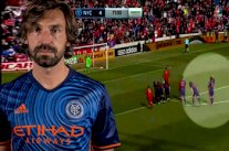 بخبرة السنين .. بيرلو يُخبر حارس فريقه جهة تسديد ركلة الجزاء