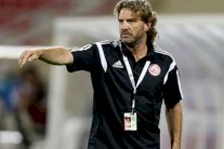 مدرب قطر: بلوغ نهائيات كأس العالم يتطلب مضاعفة الجهود