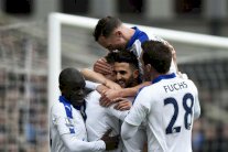 محرز يتابع مغامرة ليستر وأرسنال ينسى صدمته الأوروبية