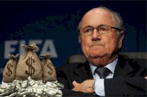 بلاتر حقق دخلاً بقيمة 3.28 ميلون دولار عام 2015