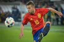 ضربة موجعة لبرشلونة بإصابة ألبا قبل الكلاسيكو