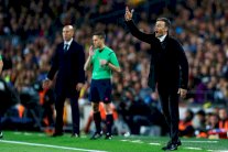 إنريكي يهنئ مدريد ويؤكد: برشلونة يسير بثبات نحو لقب الليغا