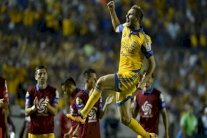 جينياك يقود تيغريس إلى نهائي دوري أبطال الكونكاكاف