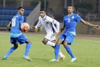 الحد يسحق المنامة ويقترب من لقب الدوري البحريني