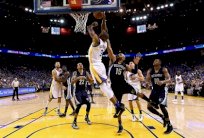 من القادر على انزال غولدن ستايت عن عرشه؟