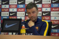 إنريكي يحث لاعبيه على تقديم الأفضل