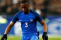 إيفرا يستبعد اعتزاله بعد كأس أمم أوروبا