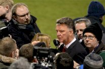 فان خال ليس نادما على تفضيل تدريب مانشستر يونايتد على توتنهام قبل عامين