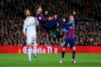 لاعبو برشلونة يدعمون قائد ريال مدريد راموس ضد بيكيه!