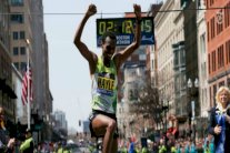 فوز إثيوبي مزدوج في ماراتون بوسطن