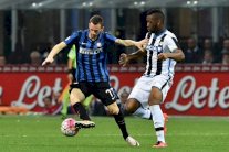 يوفيتيتش يقود إنتر إلى تخطي أودينيزي في الدوري الإيطالي