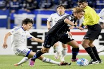 سوون سامسونغ يعود من أوساكا بفوزه الأول