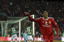 بنفيكا دائماً في صدارة الدوري البرتغالي