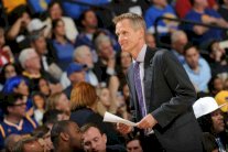 اختيار ستيف كير أفضل مدرب بالدوري الأميركي للمحترفين