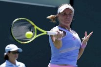 كوزنتسوفا وبليسكوفا إلى ربع نهائي دورة براغ