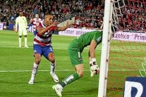 حارس ليفانتي يشتم المغربي يوسف العربي ويصفه بـ 