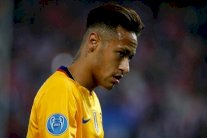 ظروف اقتصادية ستجبر برشلونة على بيع نيمار هذا الصيف