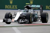 ثنائي مرسيدس يتصدر التجارب الحرة لجائزة روسيا الكبرى