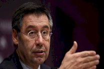 بارتوميو: غوارديولا لن يسرق لاعبي برشلونة 