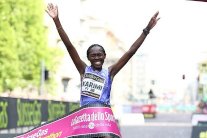 سيطرة كينية مطلقة على ماراتون براغ