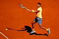 نادال يواصل عروضه الجيدة وهاليب إلى الدور الثالث