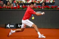 بداية صعبة لديوكوفيتش وعودة ناجحة لفيدرر في دورة روما