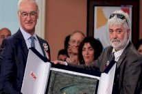 إيطاليا تكرم رانييري على إنجازه مع ليستر