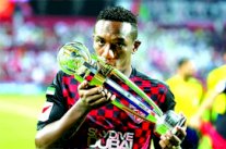 خليل : آسيا اختارتني أفضل لاعب ولجنة دوري المحترفين تجاهلتني