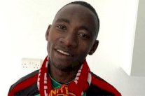 بكى بعد إلغاء مباراة مانشستر يونايتد فكانت مكافأته حضور نهائي الكأس