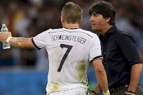 لوف يتلقى أخباراً سارة قبيل الإعلان عن تشكيلته