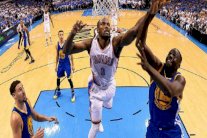 ثاندر يصعق غولدن ستايت ووريرز في نهائي المنطقة الغربية