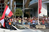 ريد بول وكارلوس ساينز في شوارع بيروت