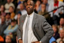 ماكميلان مدرباً جديداً لإنديانا بيسرز