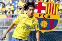 بعد ماركينيوس ولابورتي... برشلونة يطارد مدافعاً مغموراً!